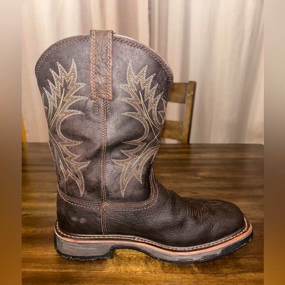 Ariat Workhog H2O Waterproof
Square Toe Work Boot Size 7D - Picture 3 of 8